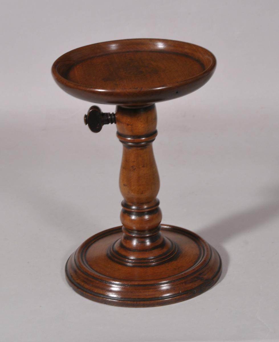 S/6029 Antique Treen 19th Century Mahogany Adjustable Candle Stand