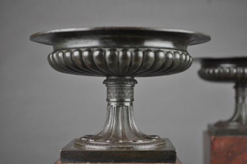Pair of bronze Tazza on marble and ormolu bases