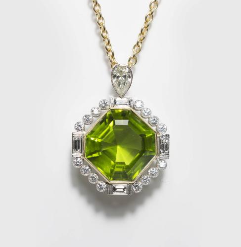 Peridot and diamond pendant