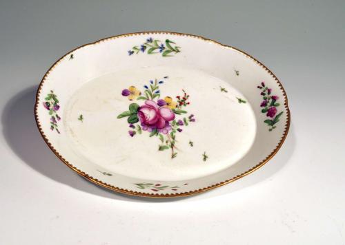French Porcelain Oval Spoon Tray, Probably Jacques Vermonet & Fils Factory, Boissettes. Circa 1776-80