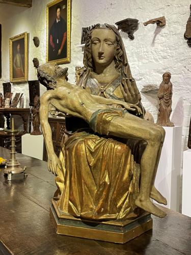 AN OUTSTANDING AND LARGE LATE 15TH CENTURY SOUTH GERMAN / NORTH ITALIAN SCULPTURE OF THE PIETA. CIRCA 1480.