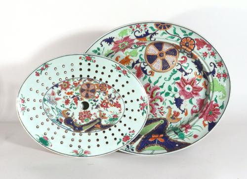 Chinese Export Porcelain Pseudo Tobacco Leaf Large Dish and Drainer, Circa 1765-75