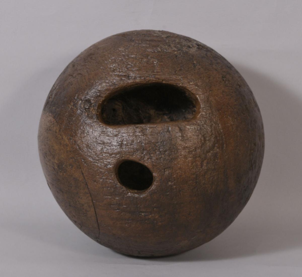 S/3083 Antique Treen 19th Century Large Hard Wood Bowling Ball | BADA