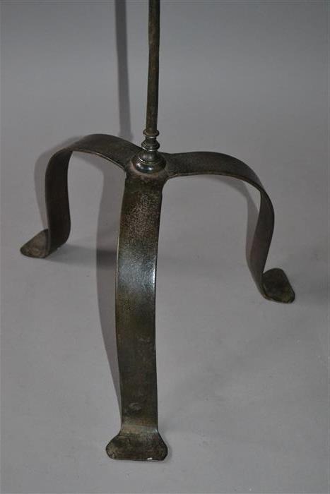 A wrought iron floor standing candle holder | BADA
