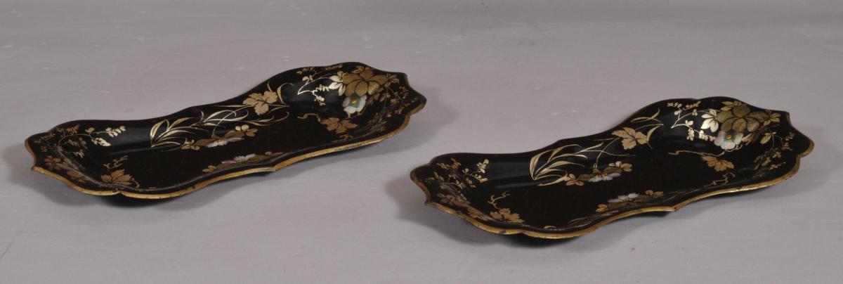 S/4231 Antique 19th Century Pair of Tole Ware Candle Snuffer Trays | BADA
