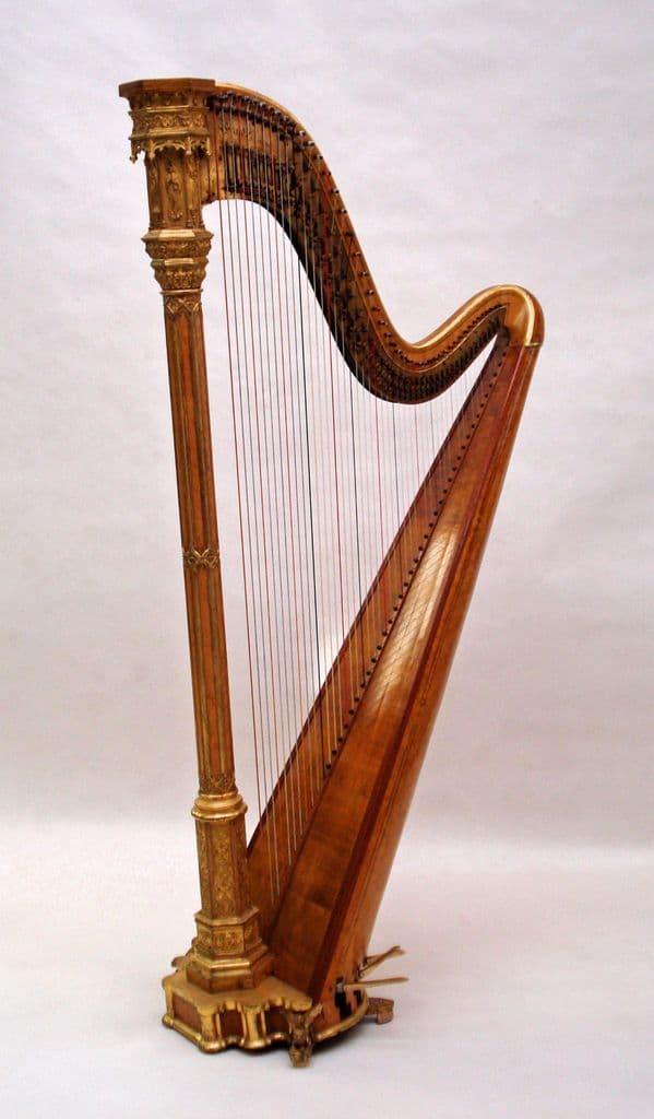 M29645 Erard Gothic Concert Harp Maple and Gold | BADA