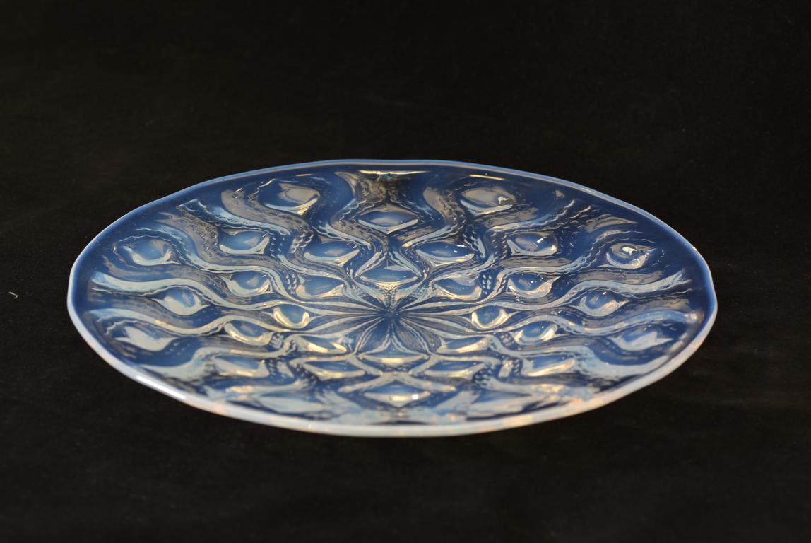 Rene Lalique Bulbes No 2 opalescent glass plate | BADA