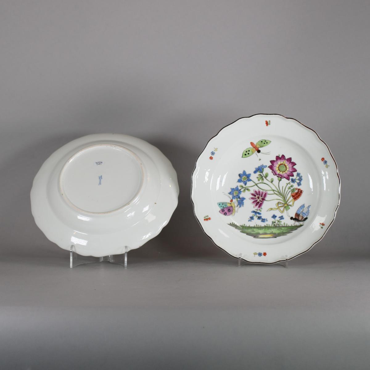 Meissen Porcelain Bienenmuster soup plates, circa 1740 | BADA