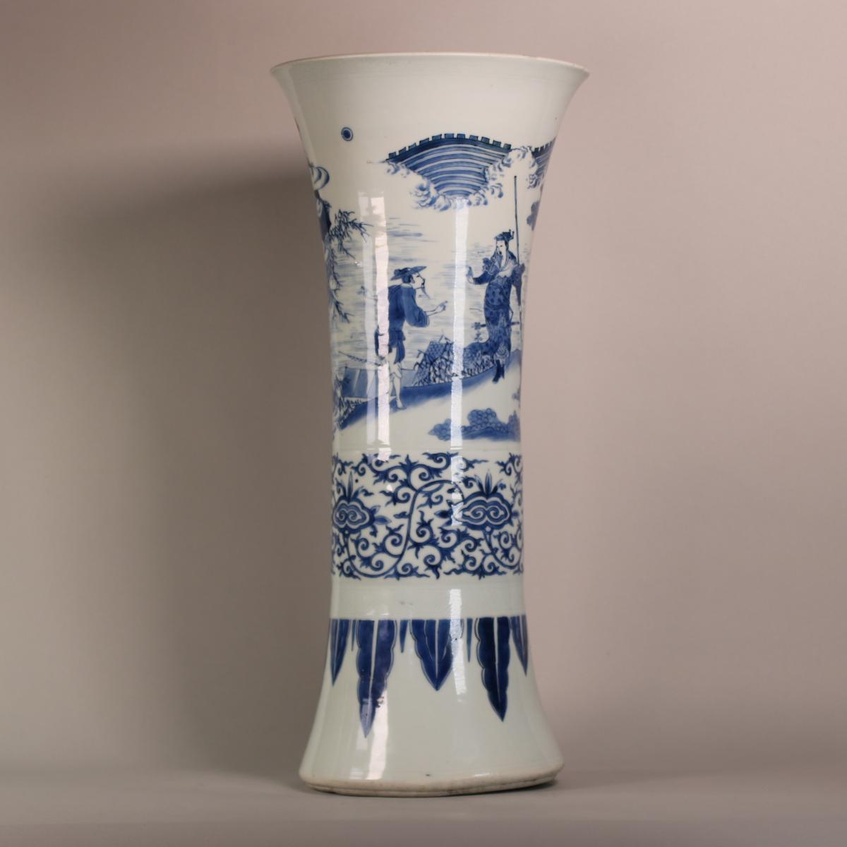 Side of Chinese transitional late Ming vase
