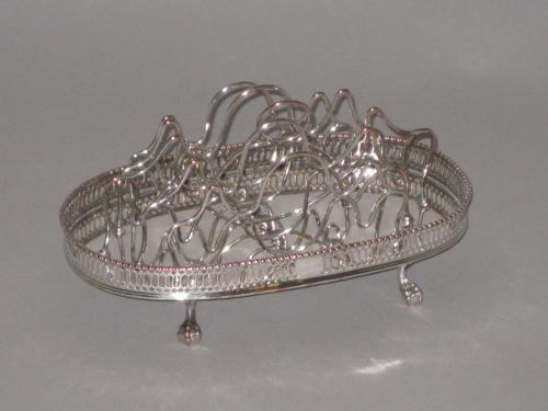 OLD SHEFFIELD PLATE SILVER TOAST RACK, CIRCA 1785.