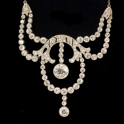 Platinum set Edwardian fine quality necklace Circa 1910