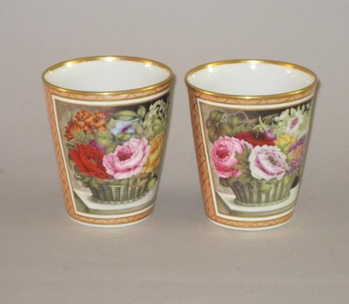 Rare earlyFlight & Barr Worcester porcelain beakers, circa 1792-1804