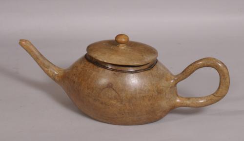 S/3751 Antique Wooden Tea Pot