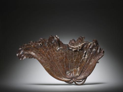 Ito Tesseki (active 1890-1912) Lotus leaf tray for the display of an incense burner 