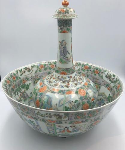 Complete bowl with bottle 