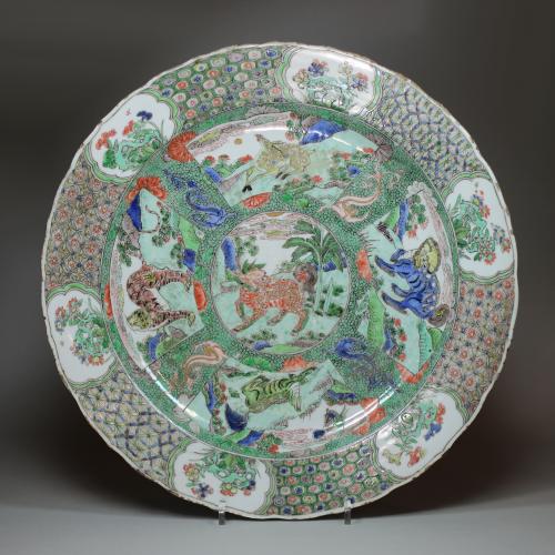 Kangxi (1662-1722) Large Chinese famille verte dish, Kangxi (1662-1722)