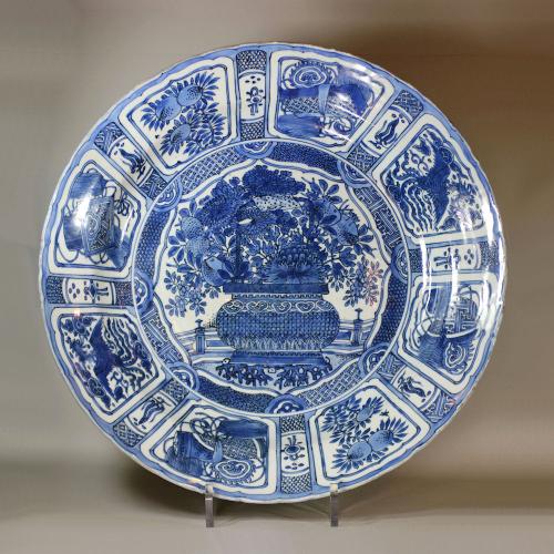 Chinese blue and white kraak charger, Wanli (1573-1619)