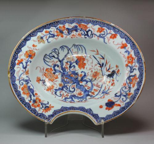 Chinese imari barber's bowl, late Kangxi (1662-1722)