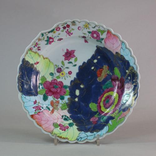 Chinese famille rose tobacco leaf soup plate, Qianlong (1736-95)