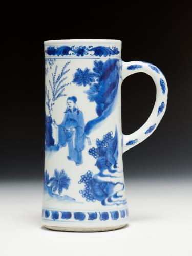 Chinese export porcelain tankard Side view