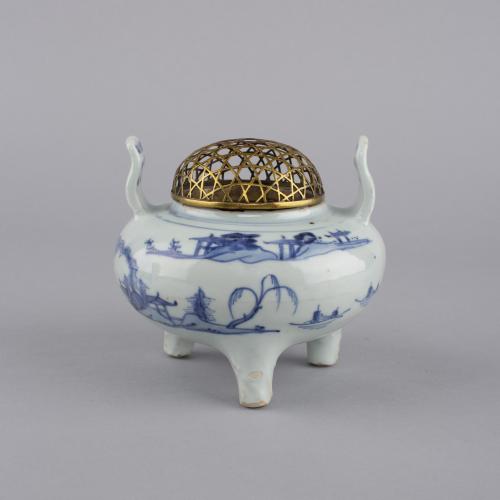 Blue and white two handled tripod incense burner, Chongzhen, circa 1630