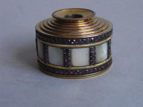 A George III Mother of Pearl and Garnet Monocular made circa 1810