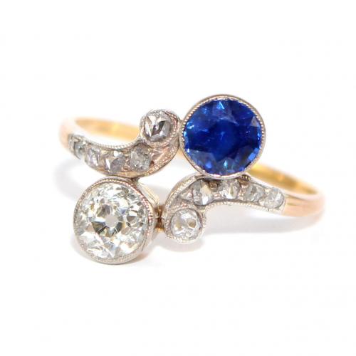 Edwardian Sapphire and Diamond toi-et-moi Ring