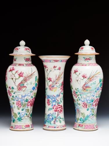 Chinese export porcelain three-piece garniture, Qianlong
