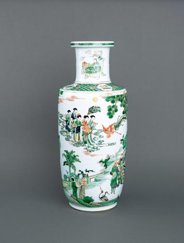 Chinese porcelain famille verte rouleau vase, Kangxi, circa 1715