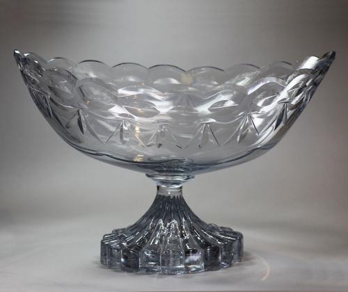 An Irish glass boat-shaped pedestal large fruit bowl, early 19th century