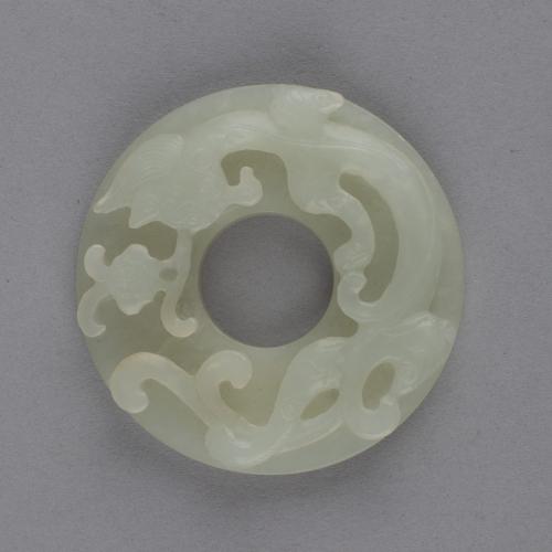 Chinese white jade bi disc, Qianlong, 1736-1795