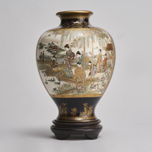 A fantastic, large Satsuma vase (Meiji-era Japan) signed Ryukozan