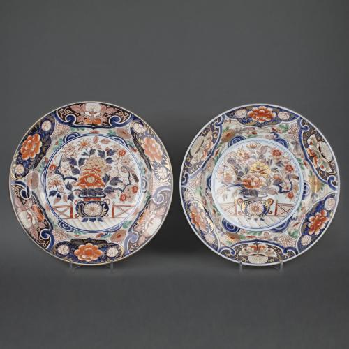 A pair of large Japanese Imari porcelain chargers, Arita Kilns circa 1690