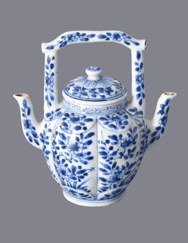 Chinese Blue and White double-spouted teapot