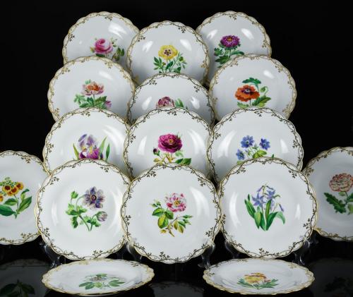 Sixteen Minton Porcelain Botanical Specimen Flower Plates,  Minton Pattern A 1361,  Circa 1846