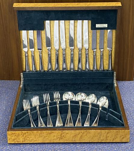 Feather edge sterling silver cutlery flatware Goldsmiths and Silversmiths 