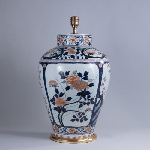 18th Century Japanese Imari vase