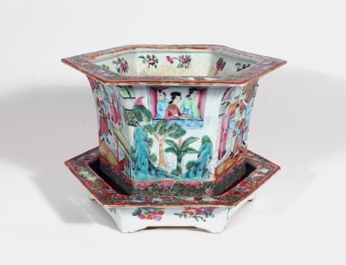 Chinese Export Porcelain Rose Canton Cache Pot & Stand, 1820-40