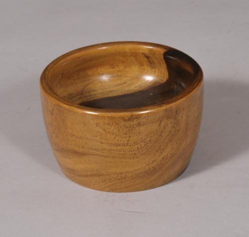 S/5213 Antique Treen 19th Century Lignum Vitae Wool Bowl