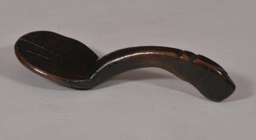S/5345 Antique Treen Sailor's Beech Spoon of the Georgian Period
